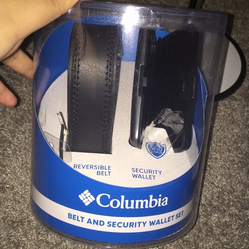 3x$65 Belt and security wallet set Columbia